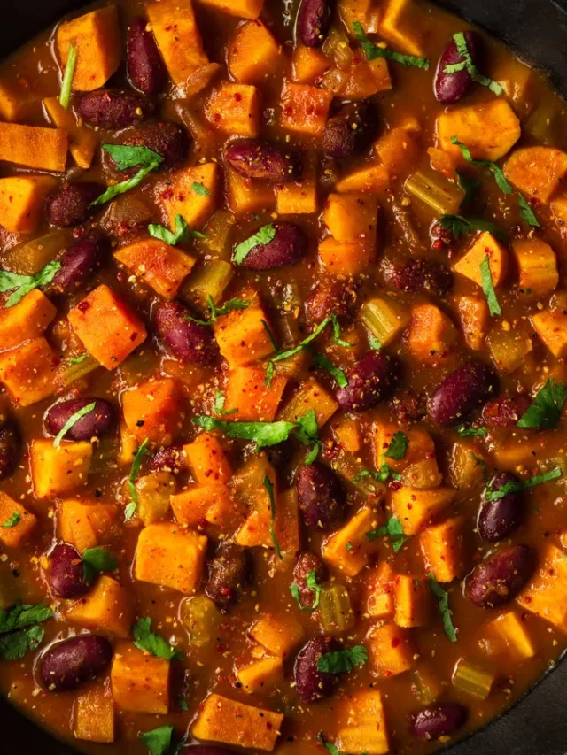 Sweet Potatoes Are The Key For A Thick And Hearty Vegetarian Chili