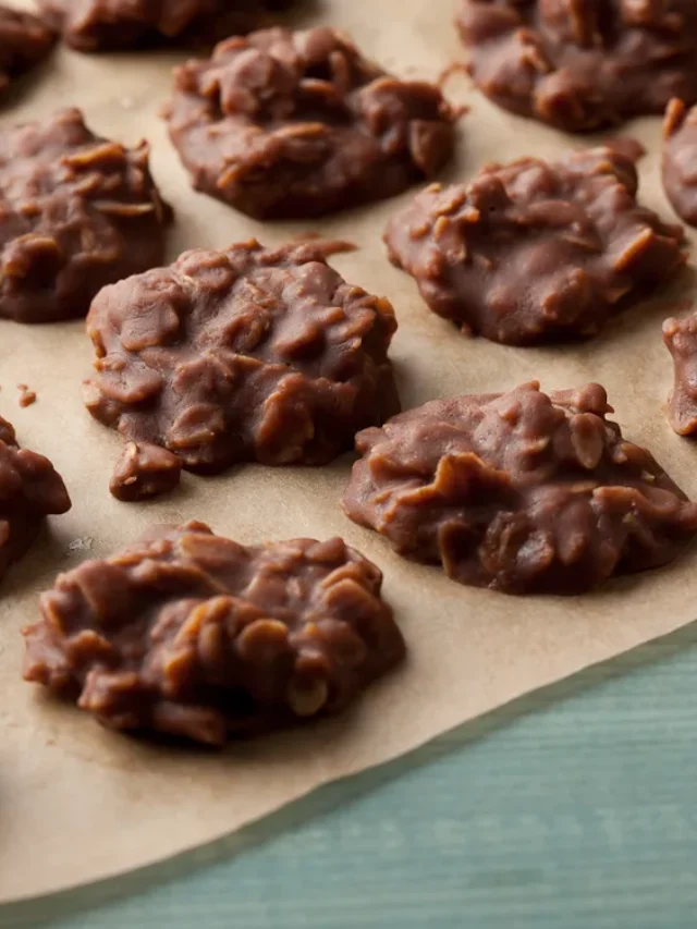 I Keep Finding Excuses to Make These No-Bake Peanut Butter Chocolate Cookies