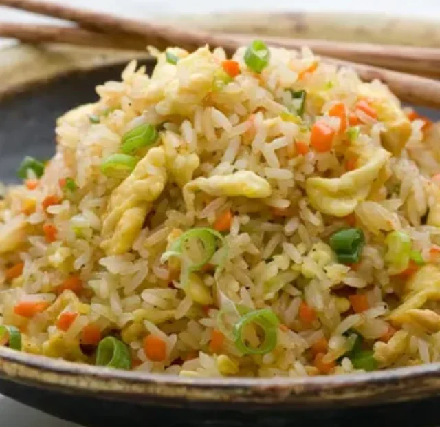 Korean Vs Chinese Fried Rice What's The Difference (1)