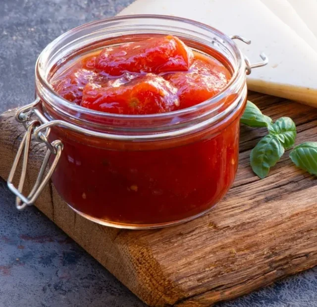 The 2-Ingredient Tomato 'Butter' You'll Be Spreading On Everything (1)