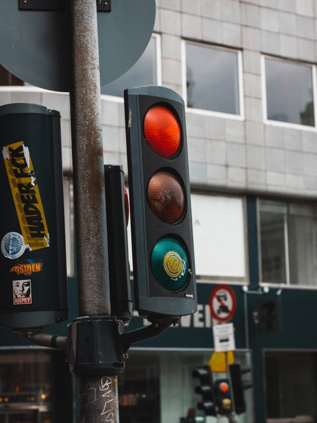 Traffic lights could be getting a new colour